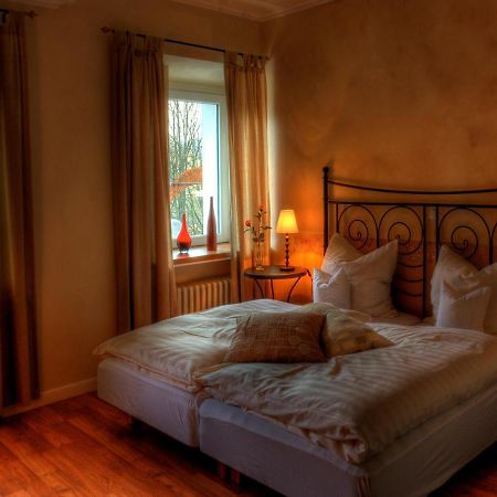 Alte Brauerei Kasbachtal Hotel Екстериор снимка