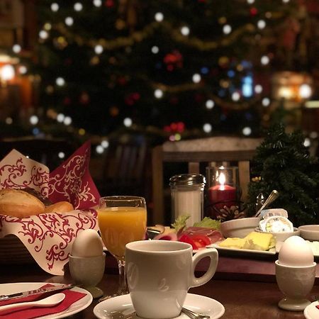 Alte Brauerei Kasbachtal Hotel Екстериор снимка