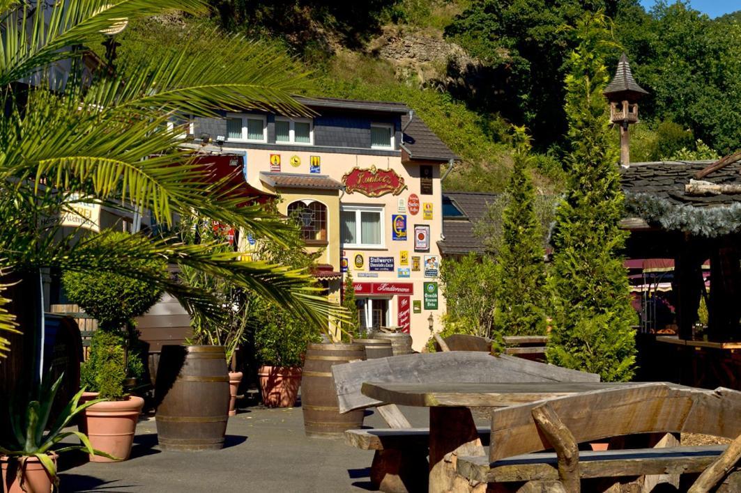 Alte Brauerei Kasbachtal Hotel Екстериор снимка